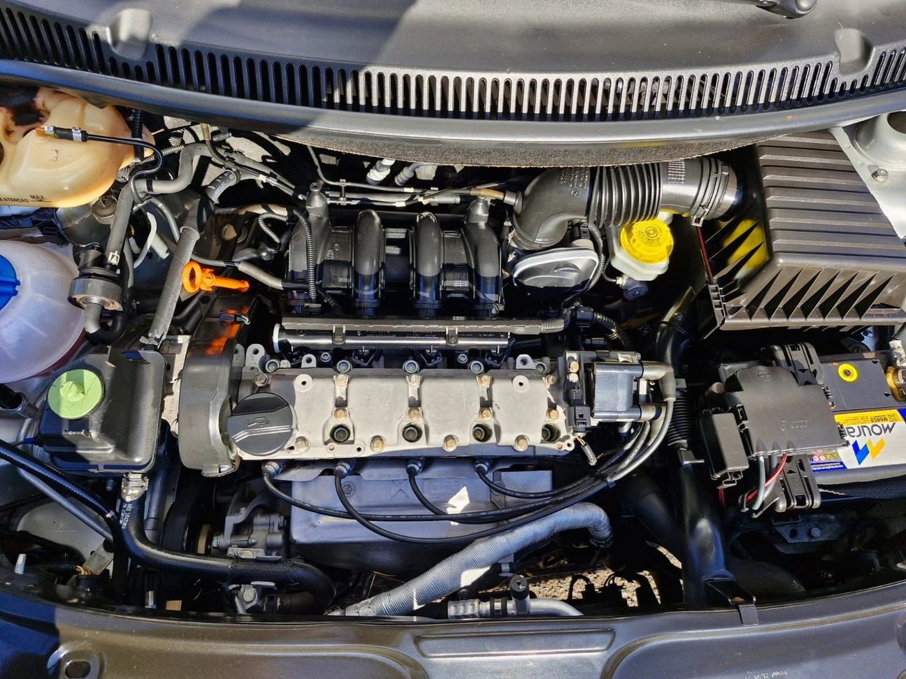 VOLKSWAGEN FOX