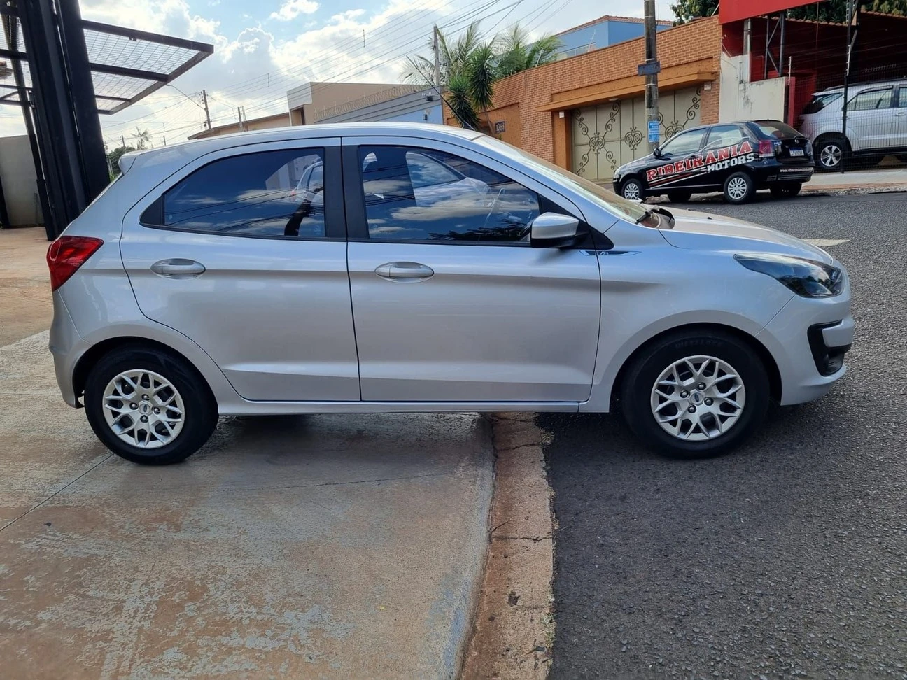 FORD KA