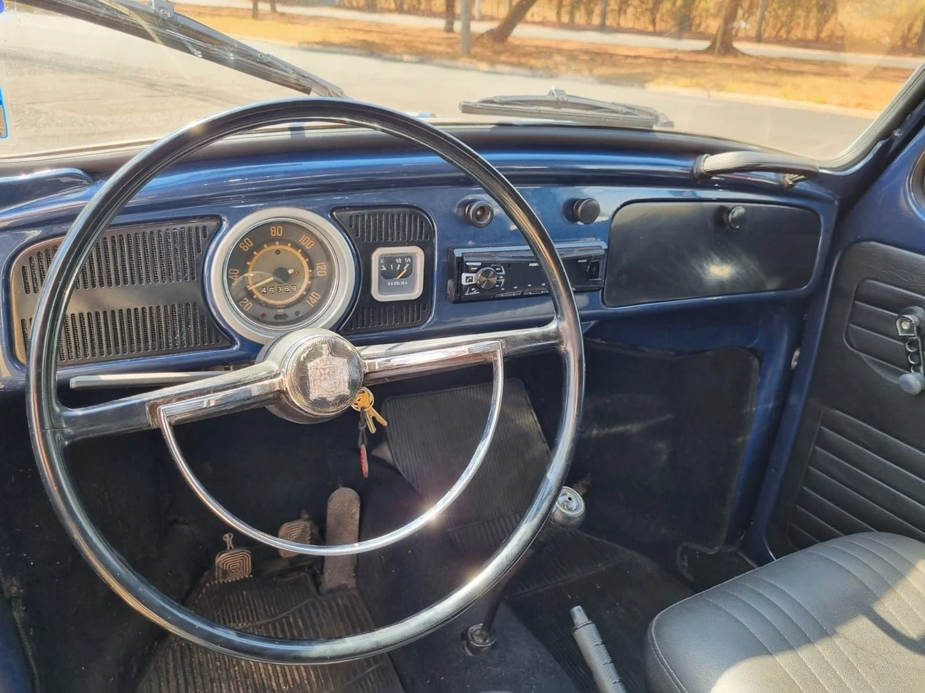 VOLKSWAGEN 1300