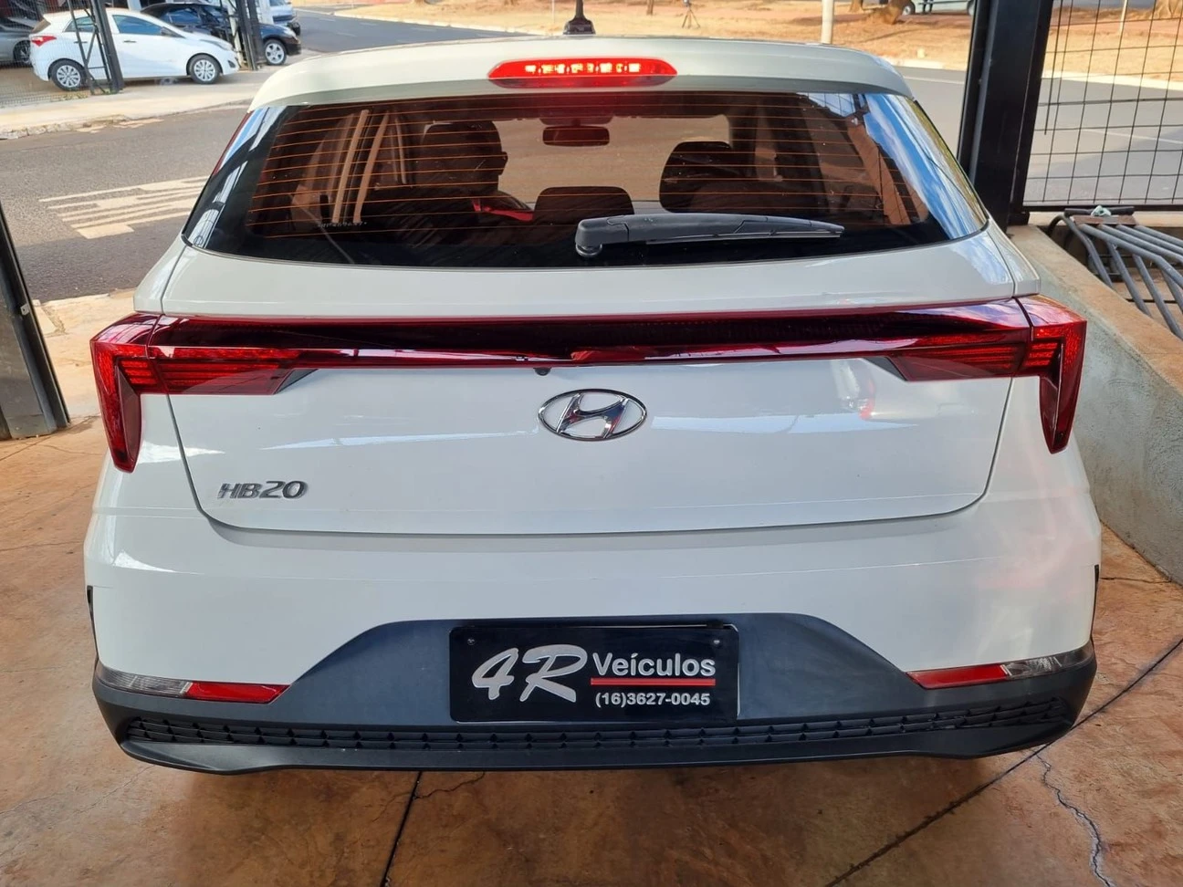 HYUNDAI HB20