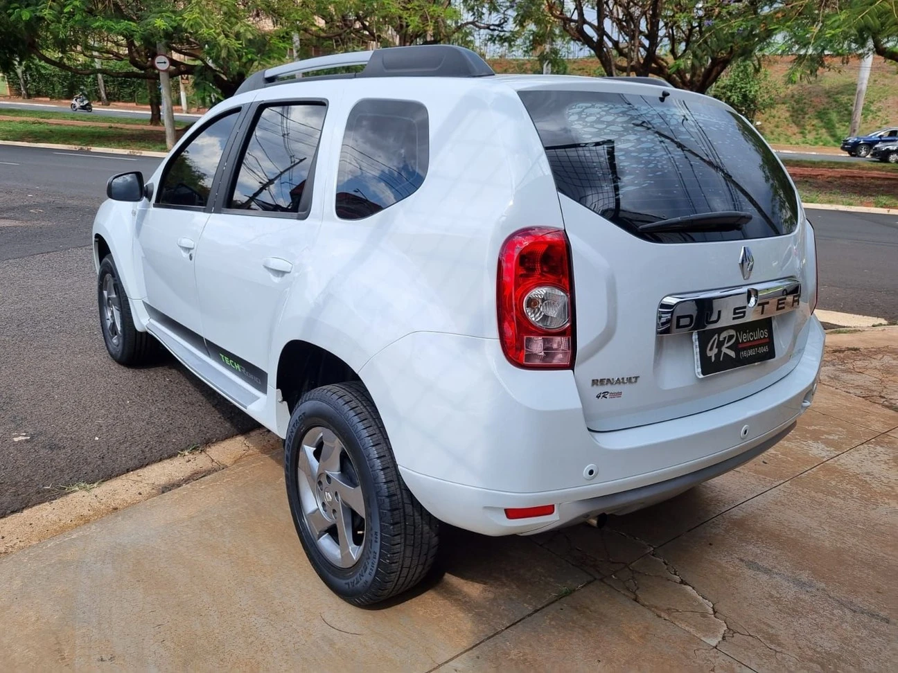 RENAULT DUSTER