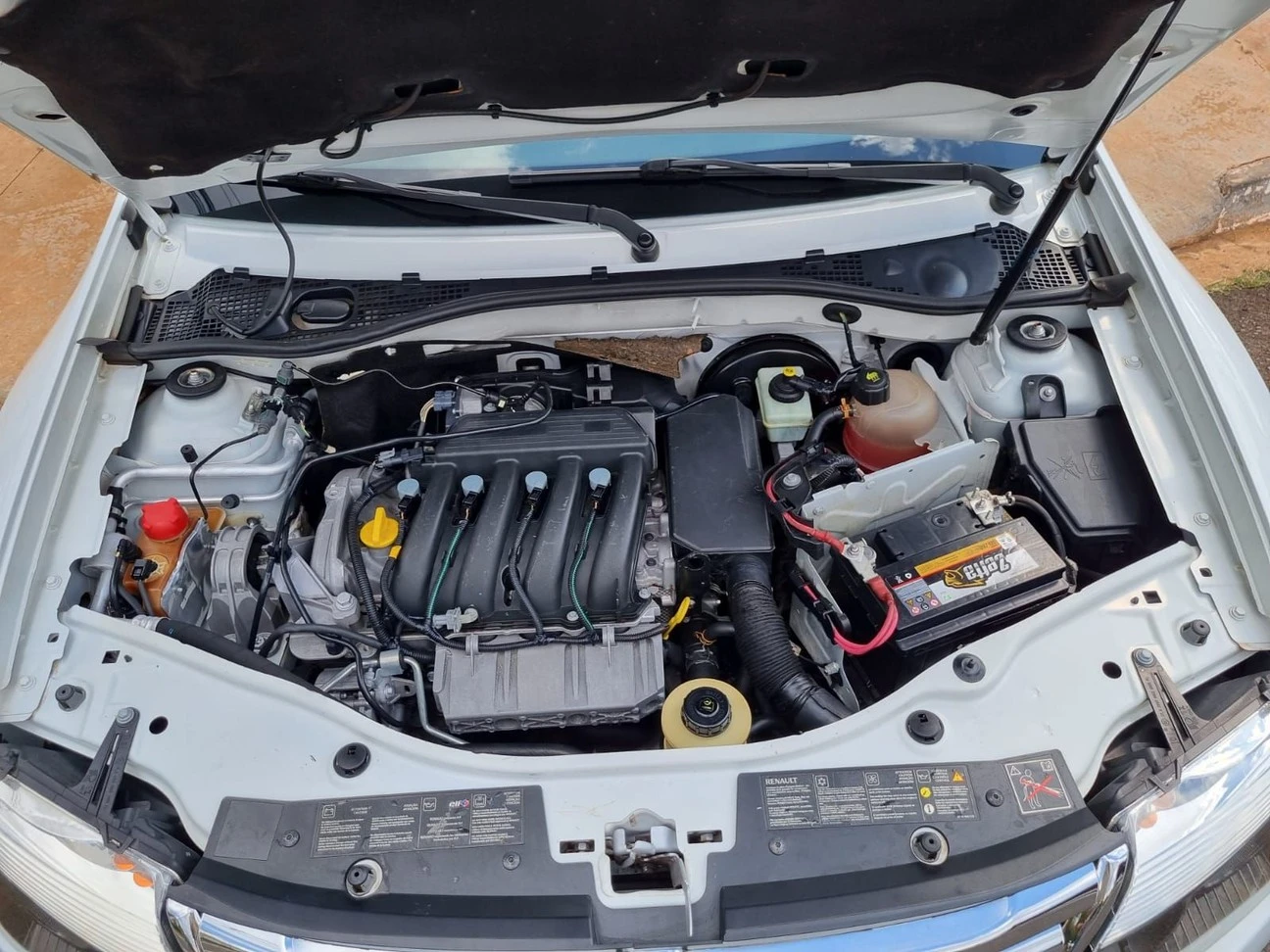 RENAULT DUSTER