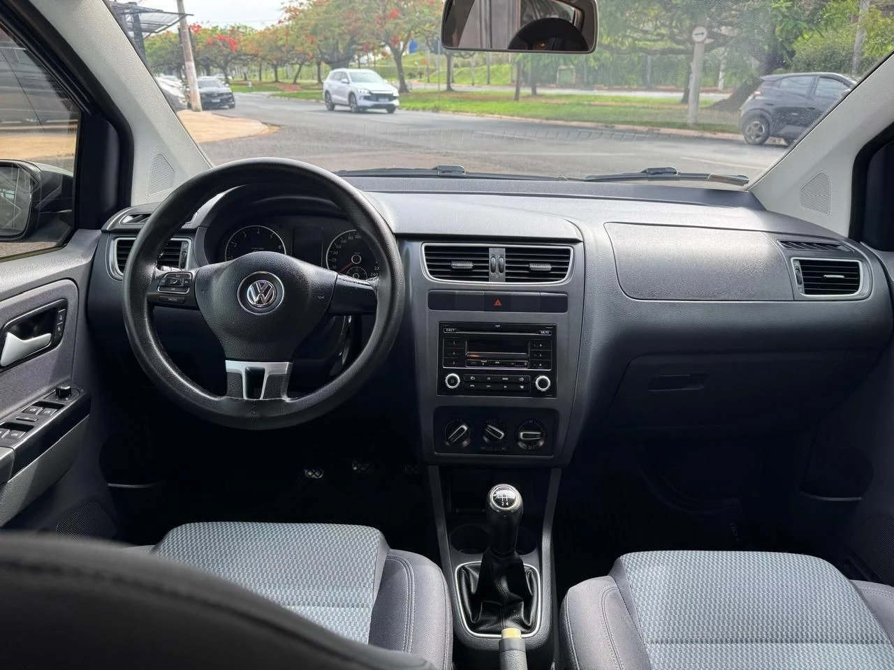VOLKSWAGEN FOX