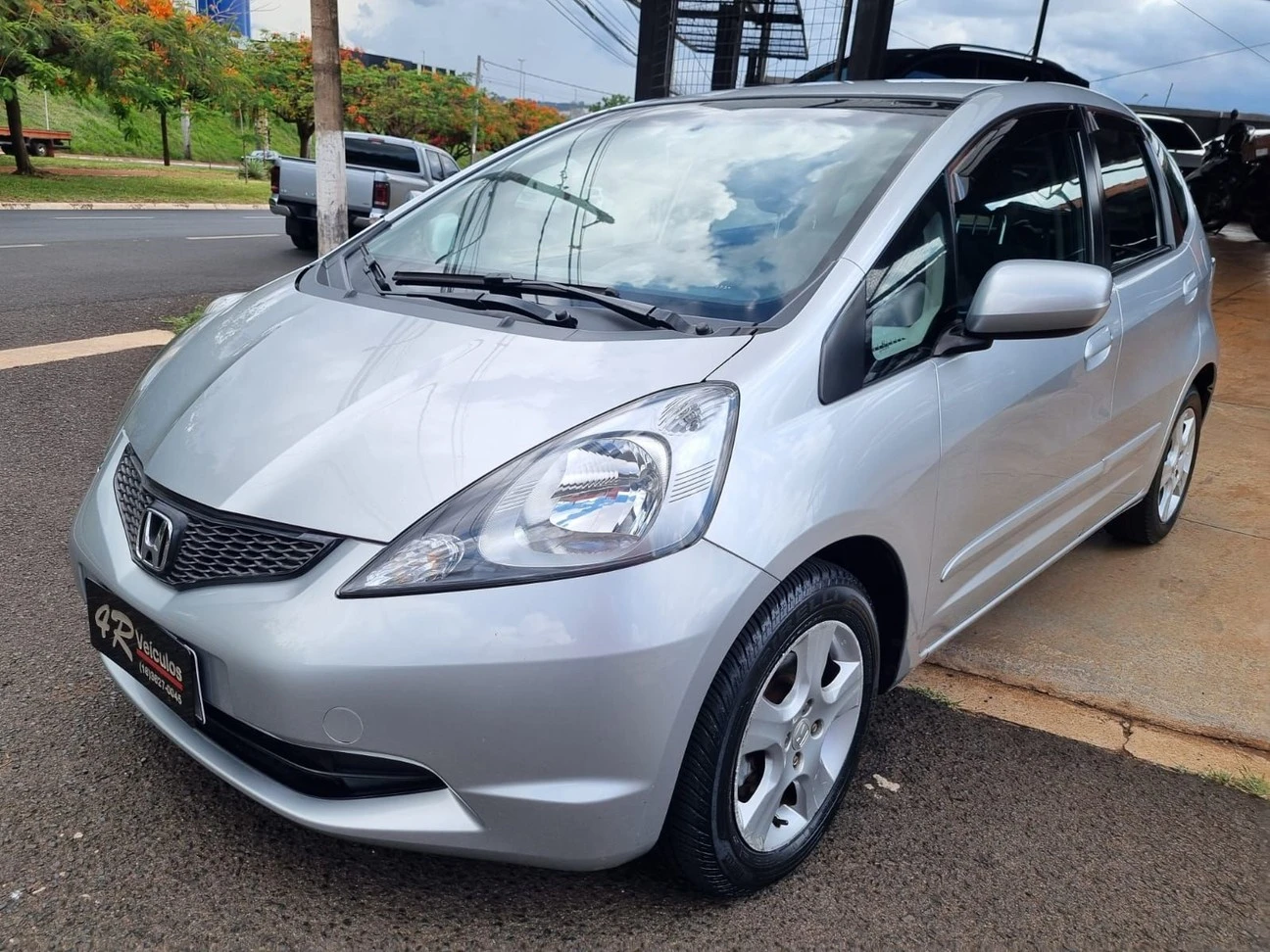 HONDA FIT