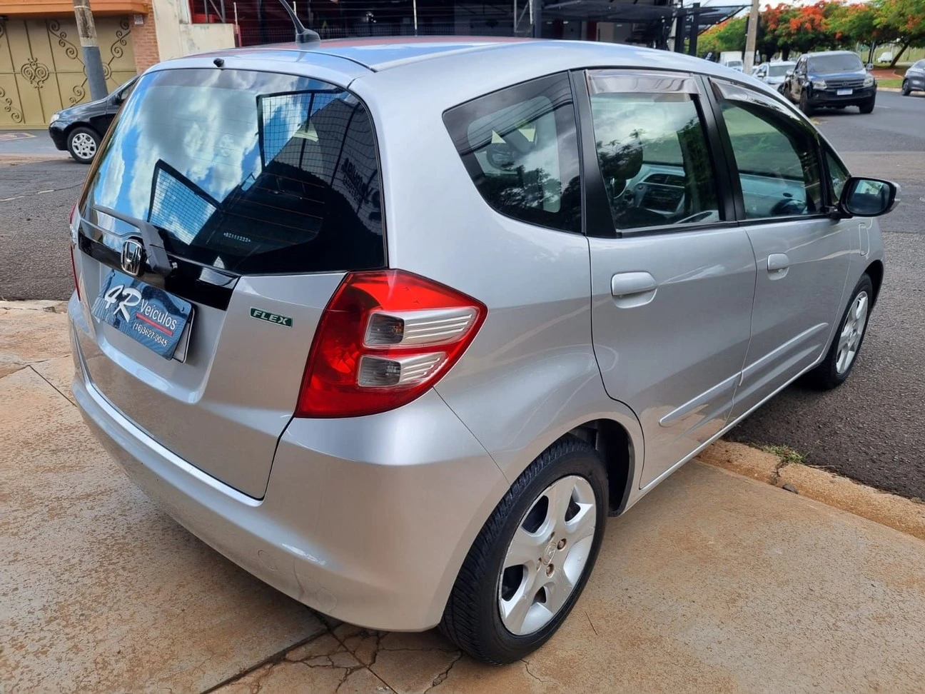 HONDA FIT