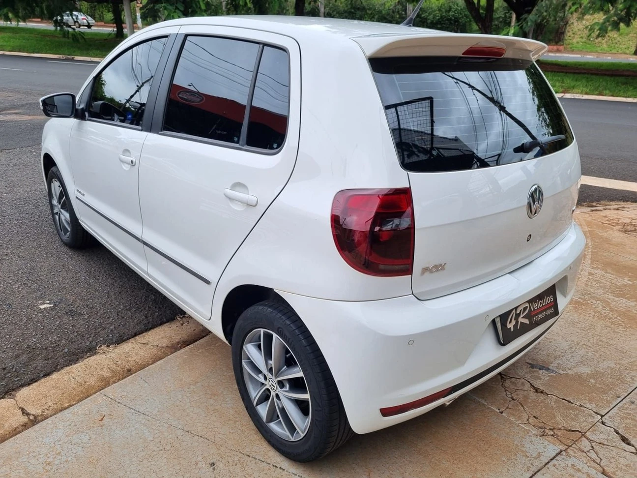 VOLKSWAGEN FOX