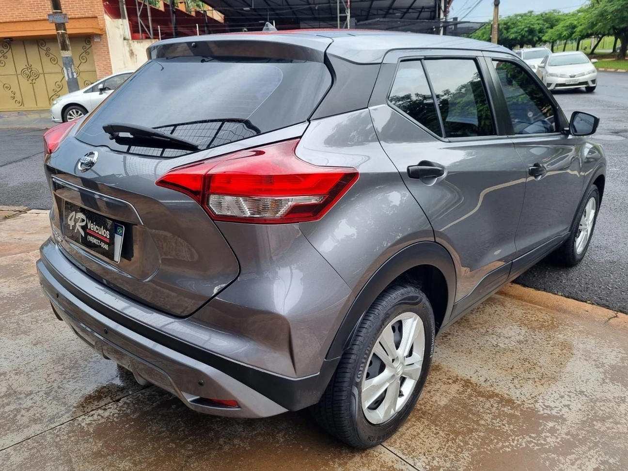 NISSAN KICKS