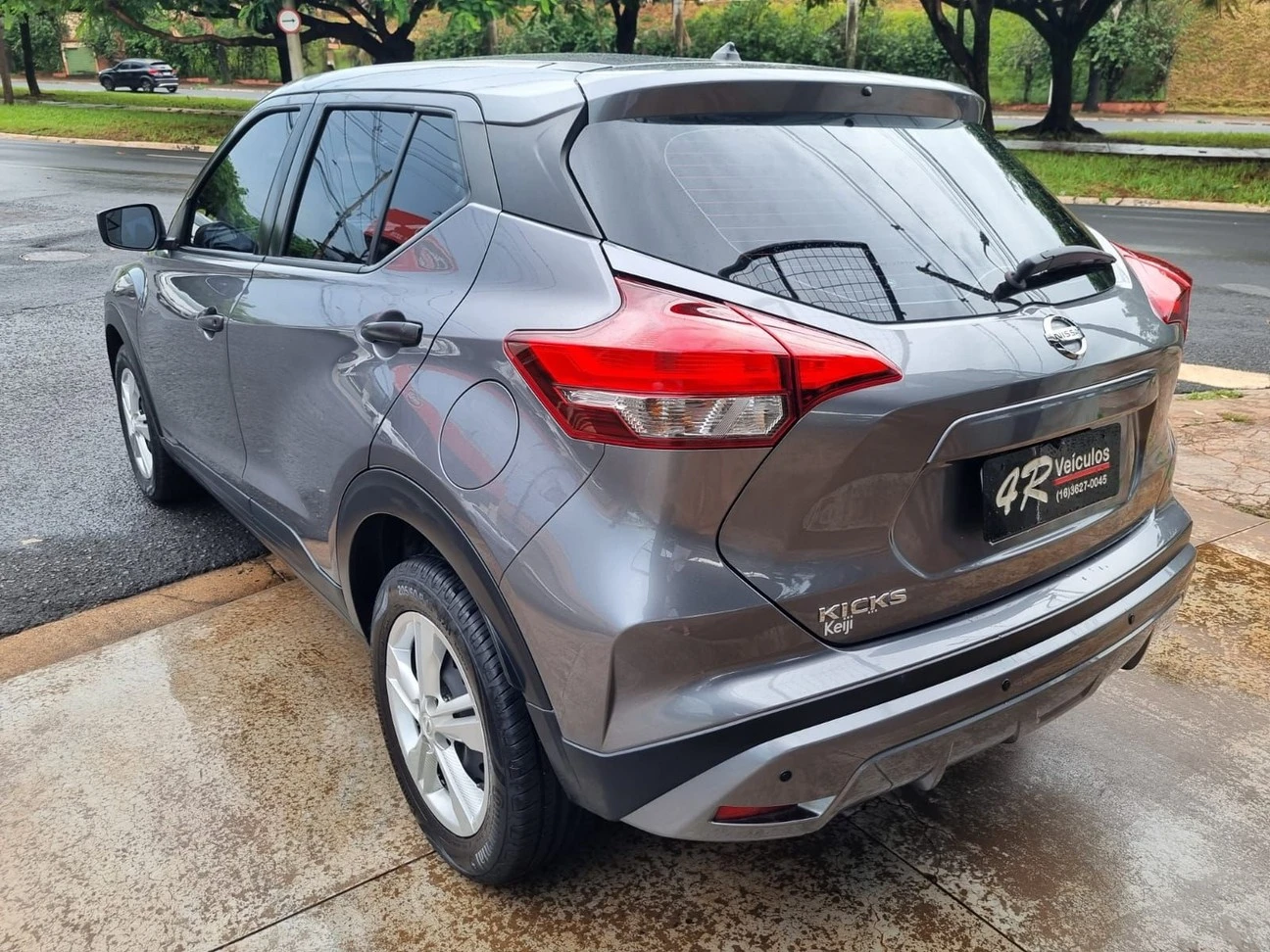NISSAN KICKS