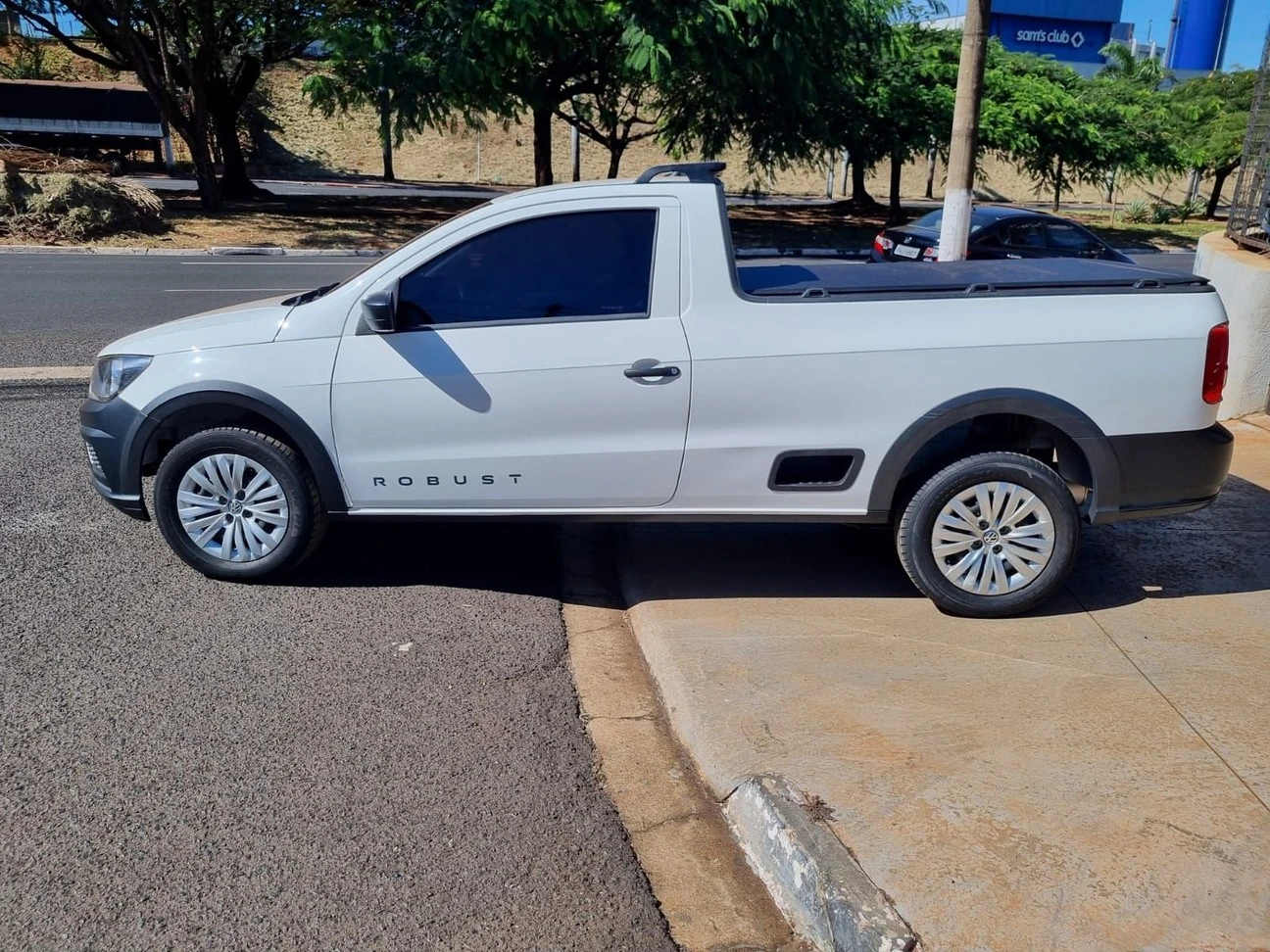 VOLKSWAGEN SAVEIRO