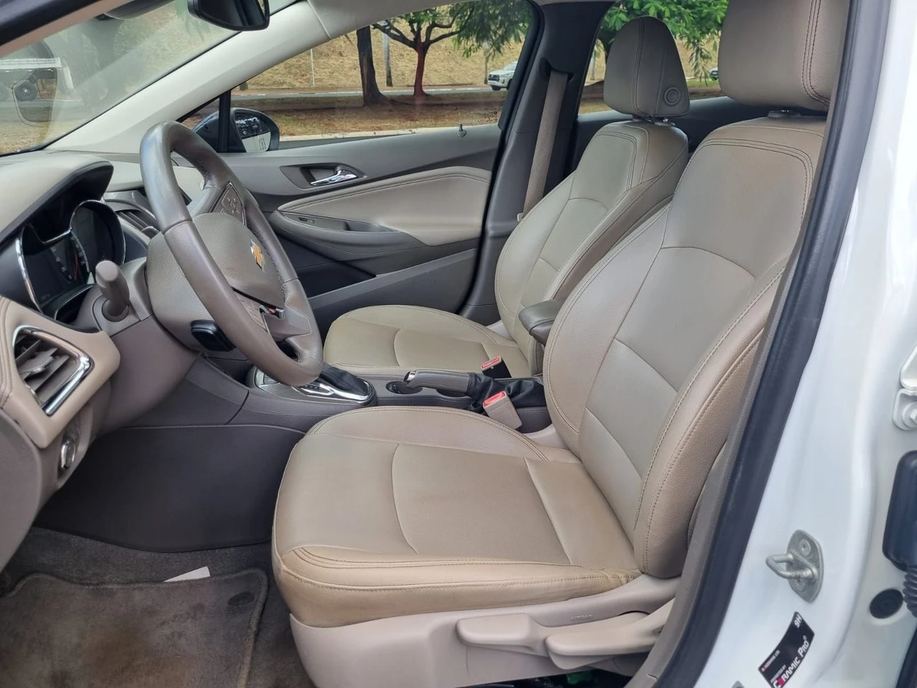 CHEVROLET CRUZE