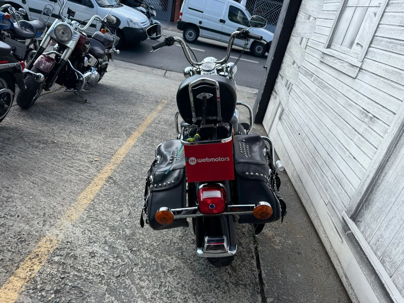 HARLEY-DAVIDSON HERITAGE SOFTAIL CLASSIC