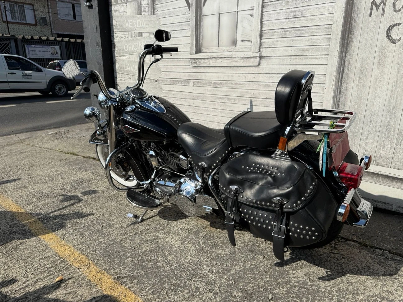 HARLEY-DAVIDSON HERITAGE SOFTAIL CLASSIC