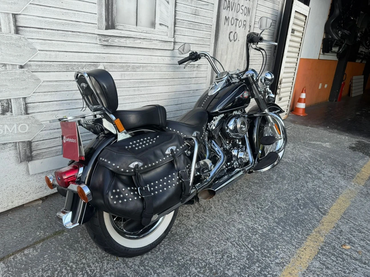 HARLEY-DAVIDSON HERITAGE SOFTAIL CLASSIC