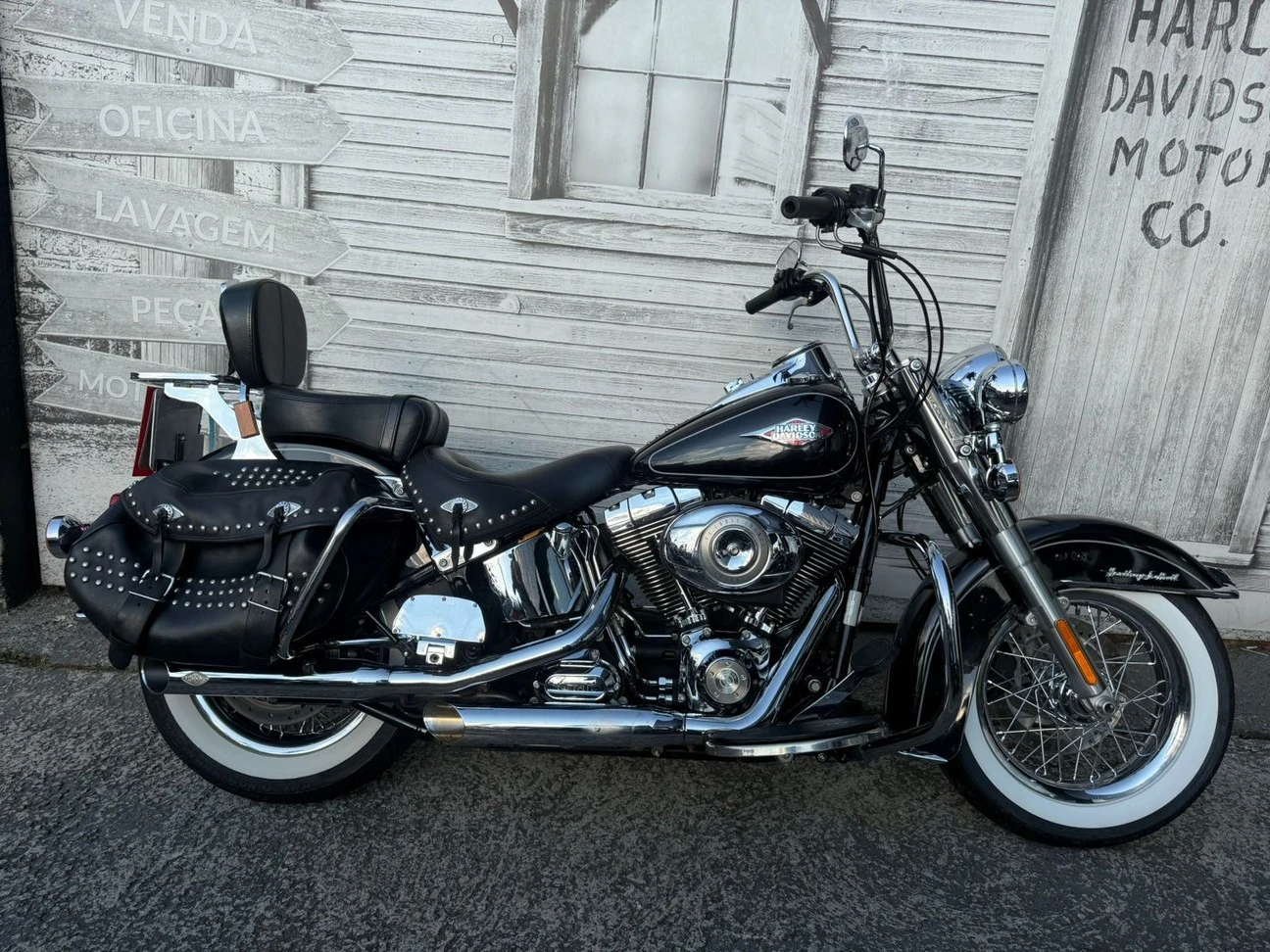 HARLEY-DAVIDSON HERITAGE SOFTAIL CLASSIC
