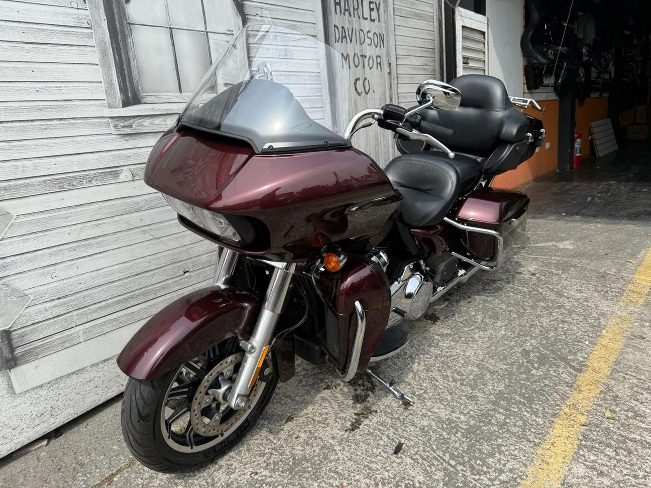 HARLEY-DAVIDSON ROAD GLIDE ULTRA