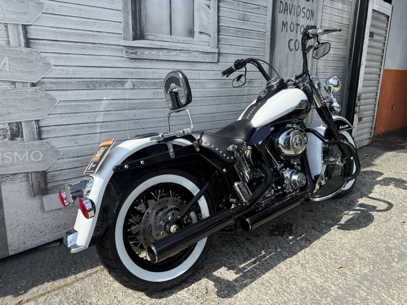 HARLEY-DAVIDSON SOFTAIL HERITAGE CLASSIC