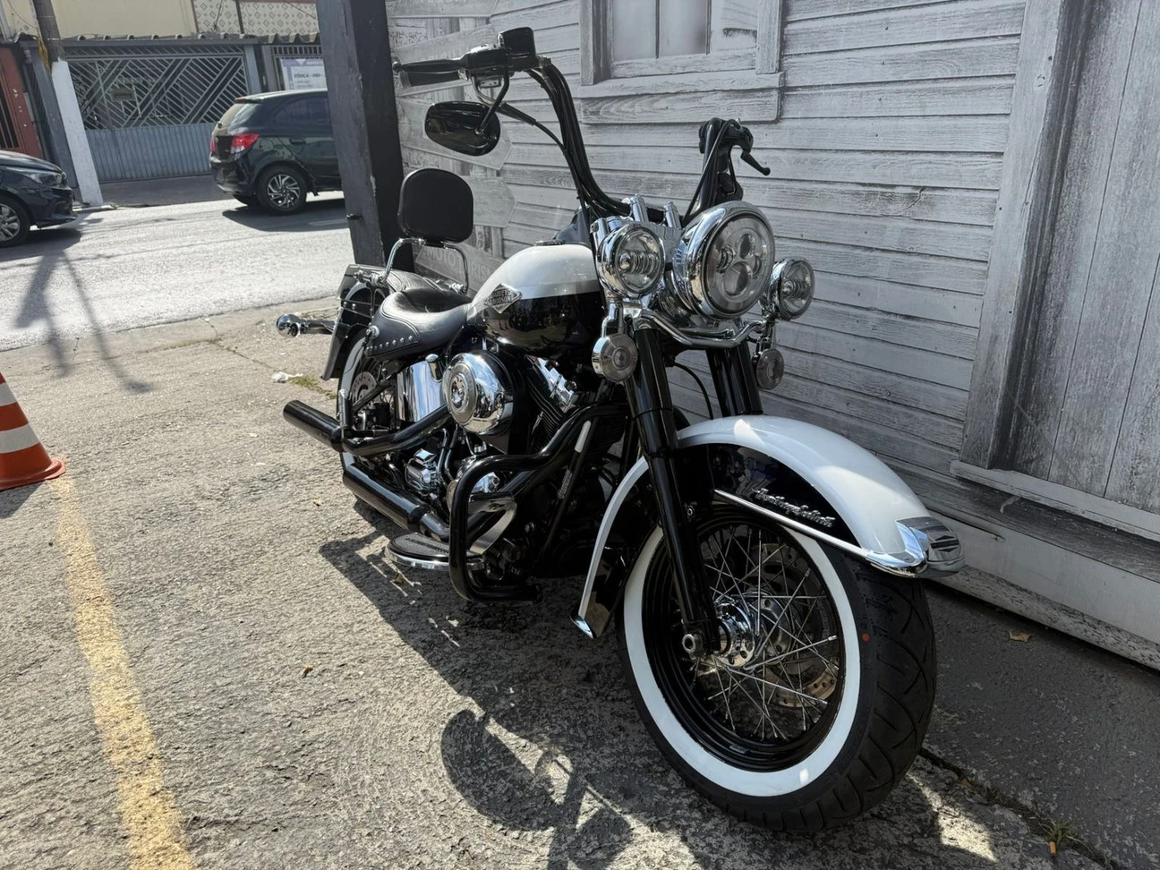 HARLEY-DAVIDSON SOFTAIL HERITAGE CLASSIC
