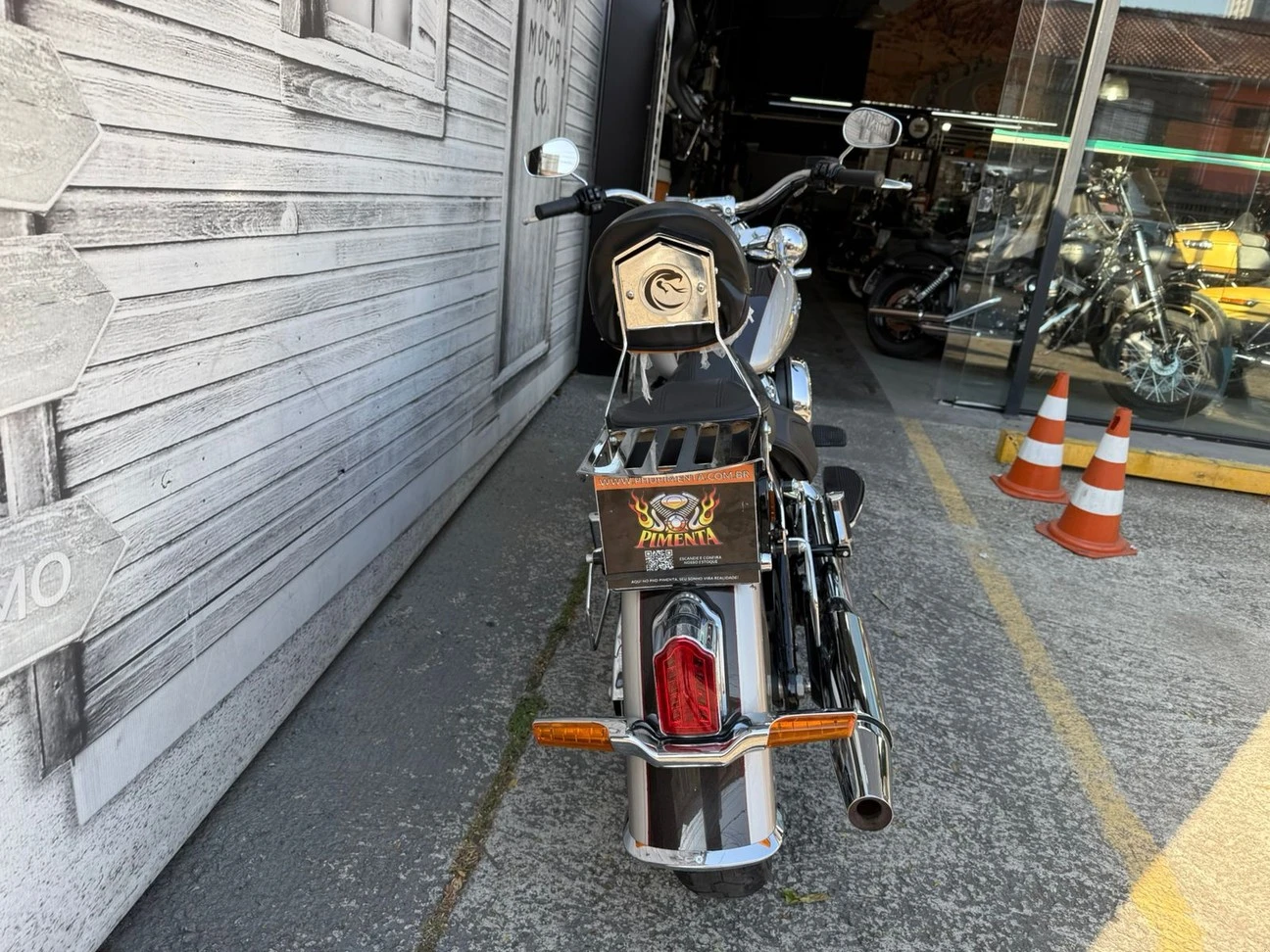 HARLEY-DAVIDSON SOFTAIL DELUXE