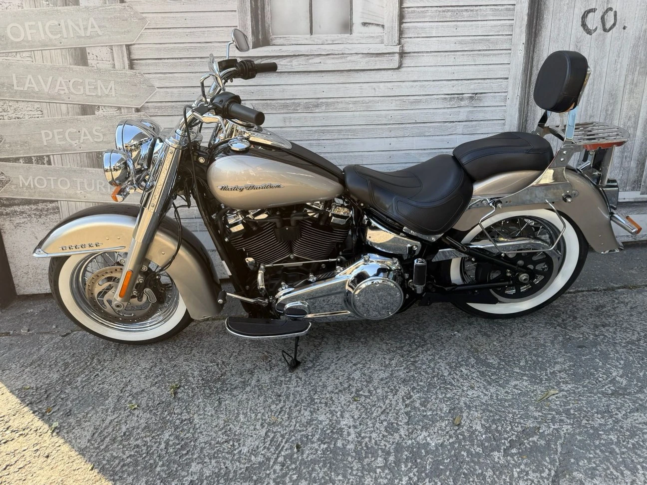 HARLEY-DAVIDSON SOFTAIL DELUXE