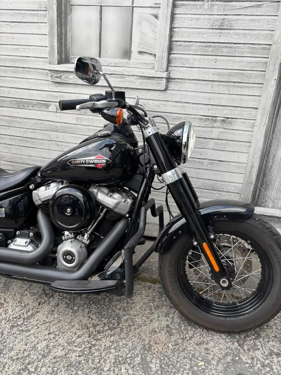 HARLEY-DAVIDSON SOFTAIL SLIM