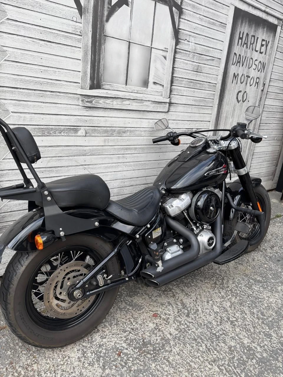 HARLEY-DAVIDSON SOFTAIL SLIM