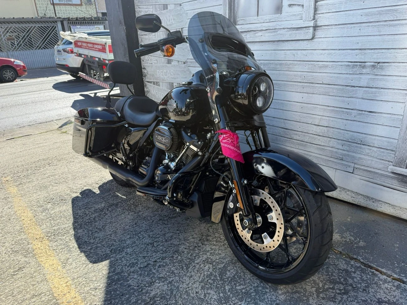 HARLEY-DAVIDSON ROAD KING SPECIAL