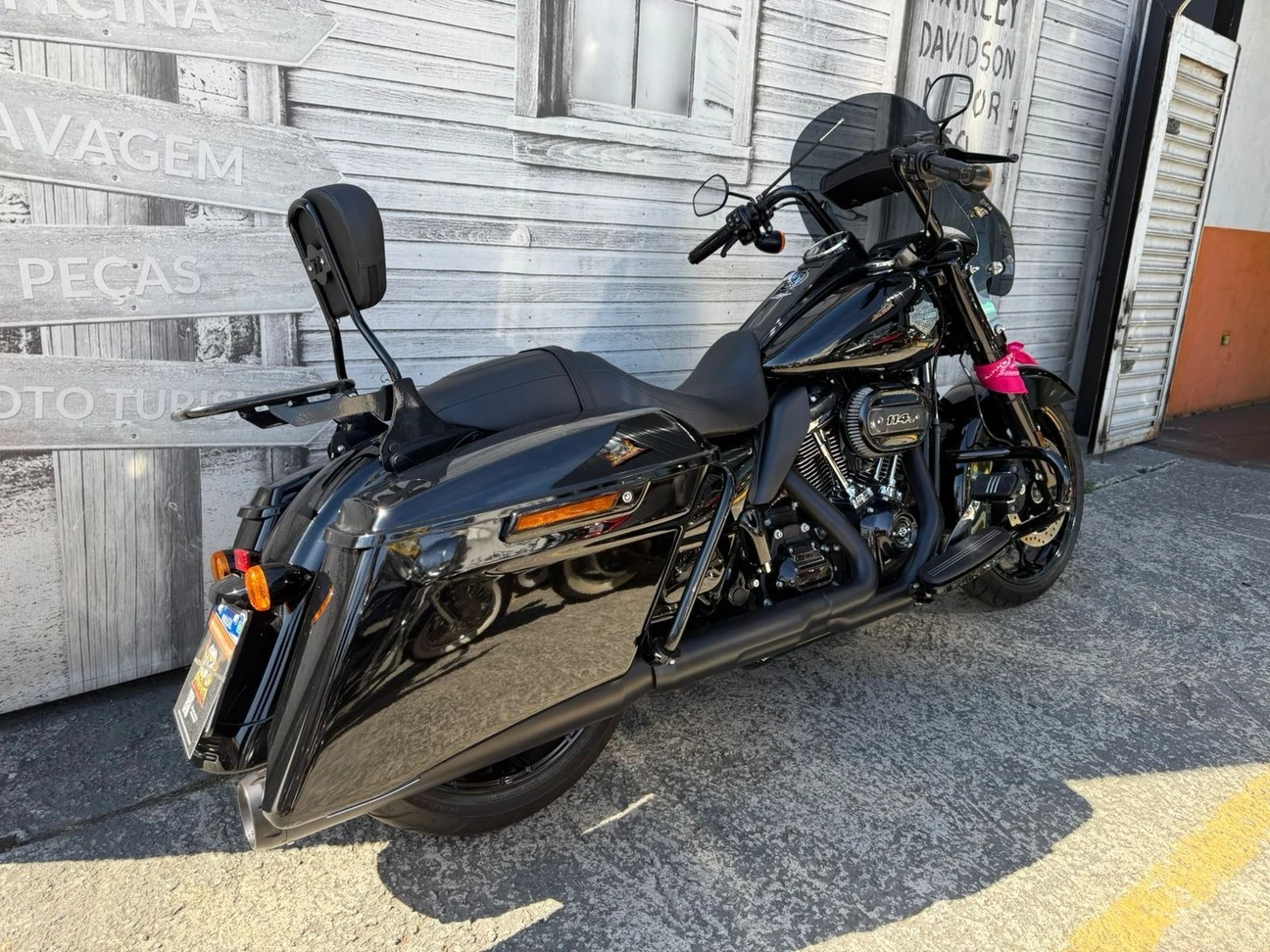HARLEY-DAVIDSON ROAD KING SPECIAL