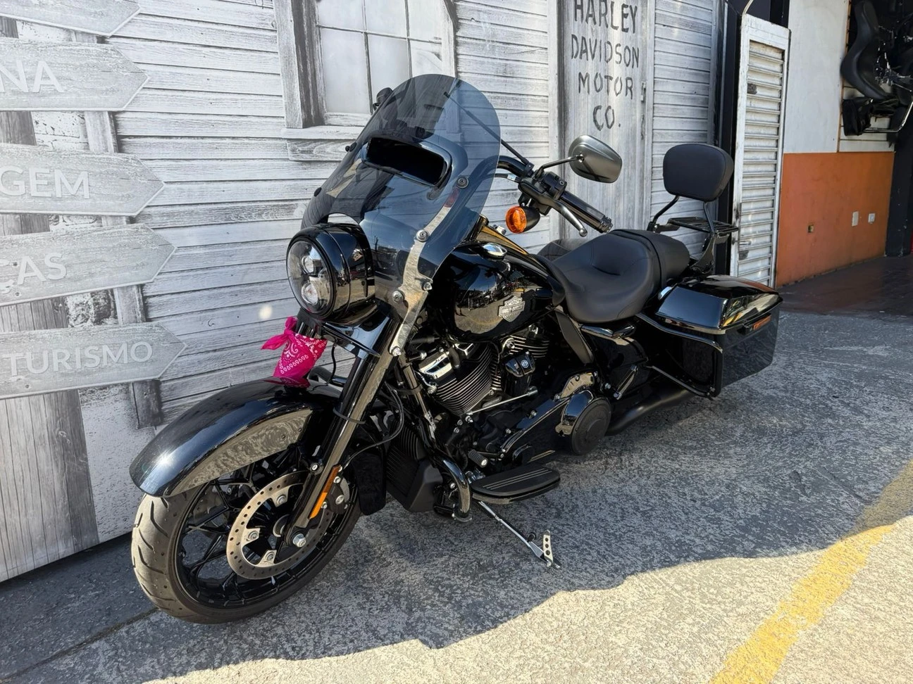HARLEY-DAVIDSON ROAD KING SPECIAL