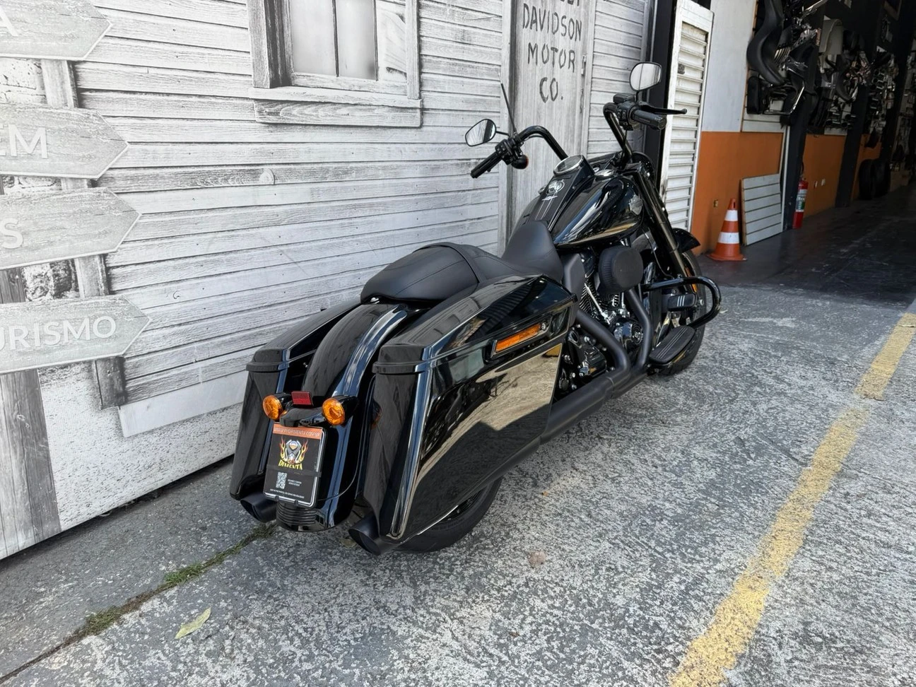 HARLEY-DAVIDSON ROAD KING SPECIAL