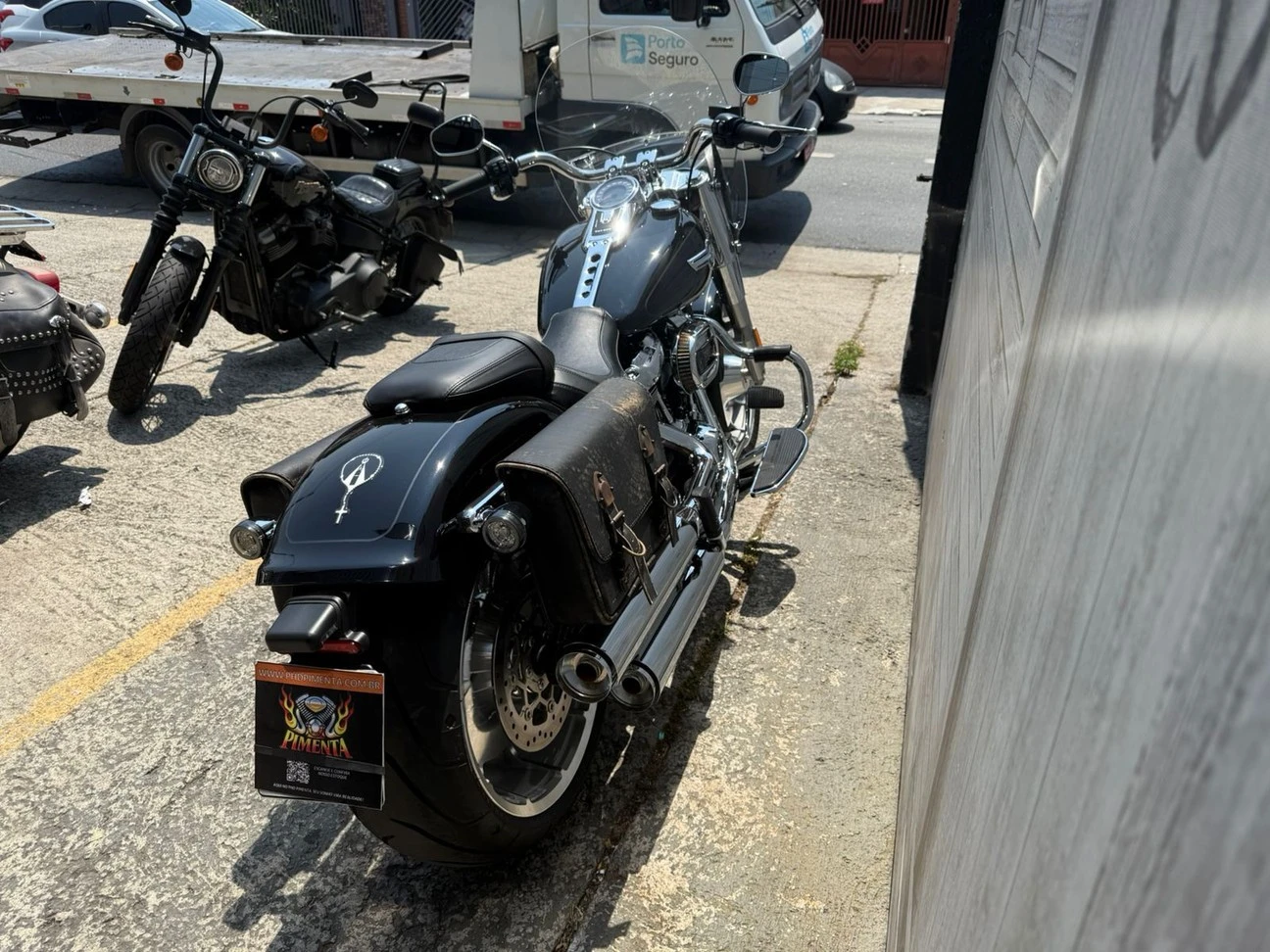 HARLEY-DAVIDSON SOFTAIL FAT BOB 114