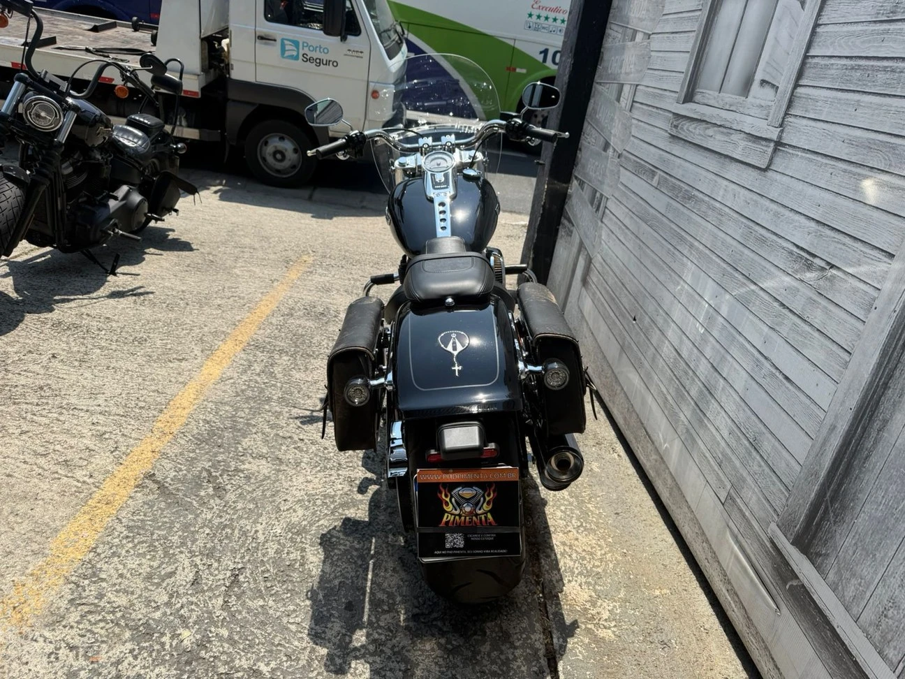 HARLEY-DAVIDSON SOFTAIL FAT BOB 114