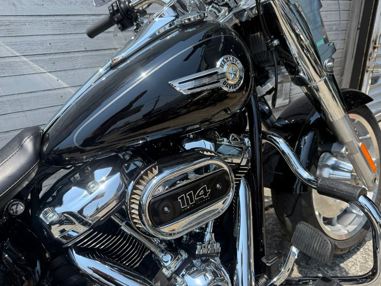 HARLEY-DAVIDSON SOFTAIL FAT BOB 114