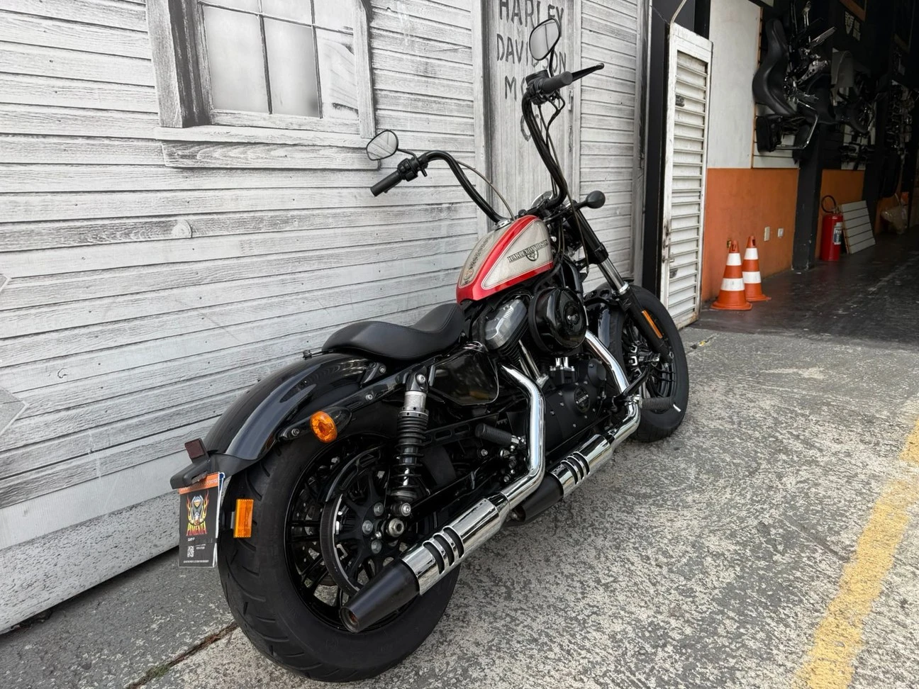 HARLEY-DAVIDSON SPORTSTER FORTY-EIGHT