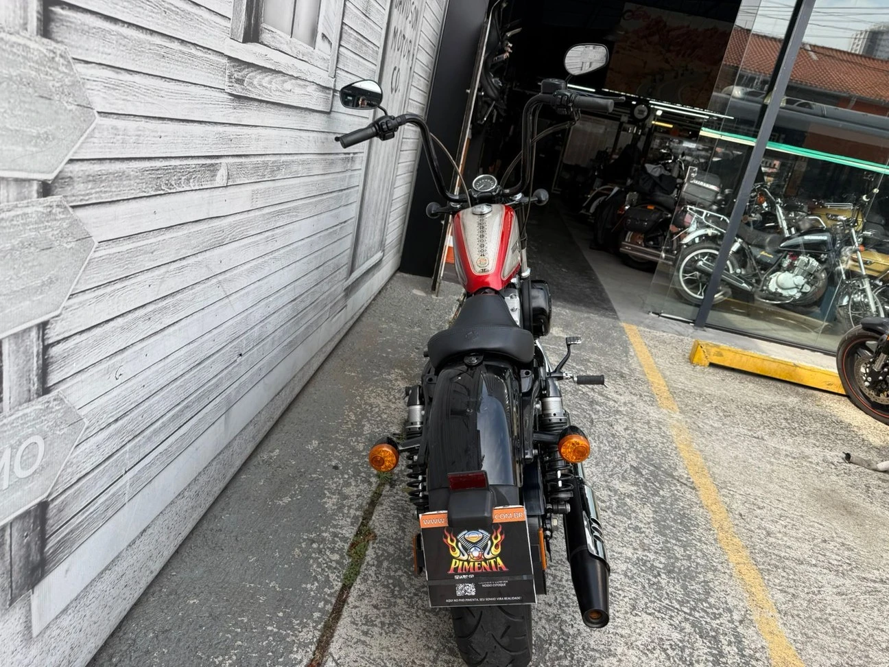 HARLEY-DAVIDSON SPORTSTER FORTY-EIGHT