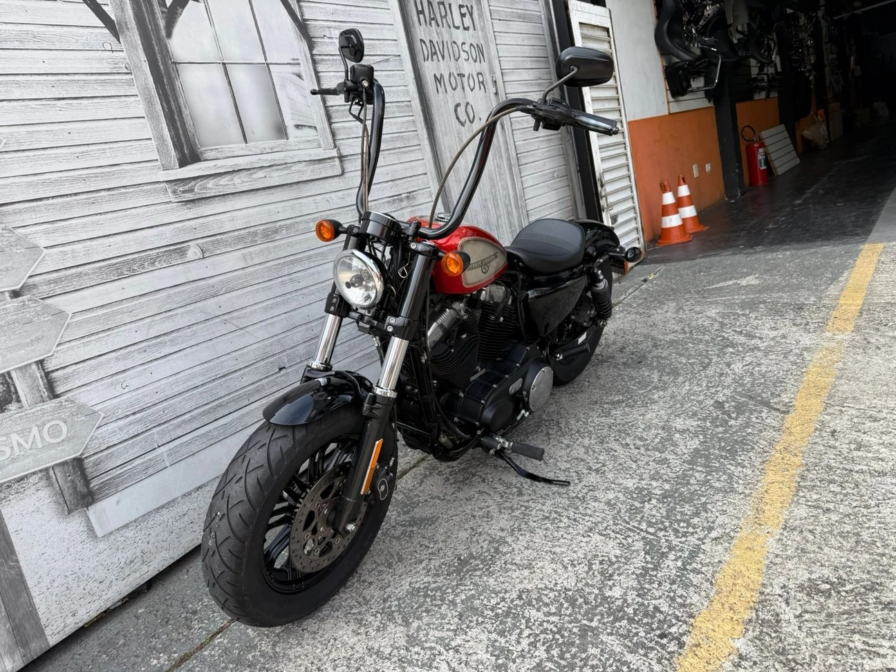 HARLEY-DAVIDSON SPORTSTER FORTY-EIGHT