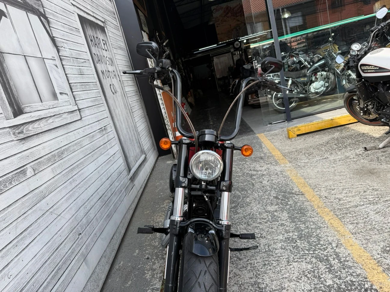 HARLEY-DAVIDSON SPORTSTER FORTY-EIGHT