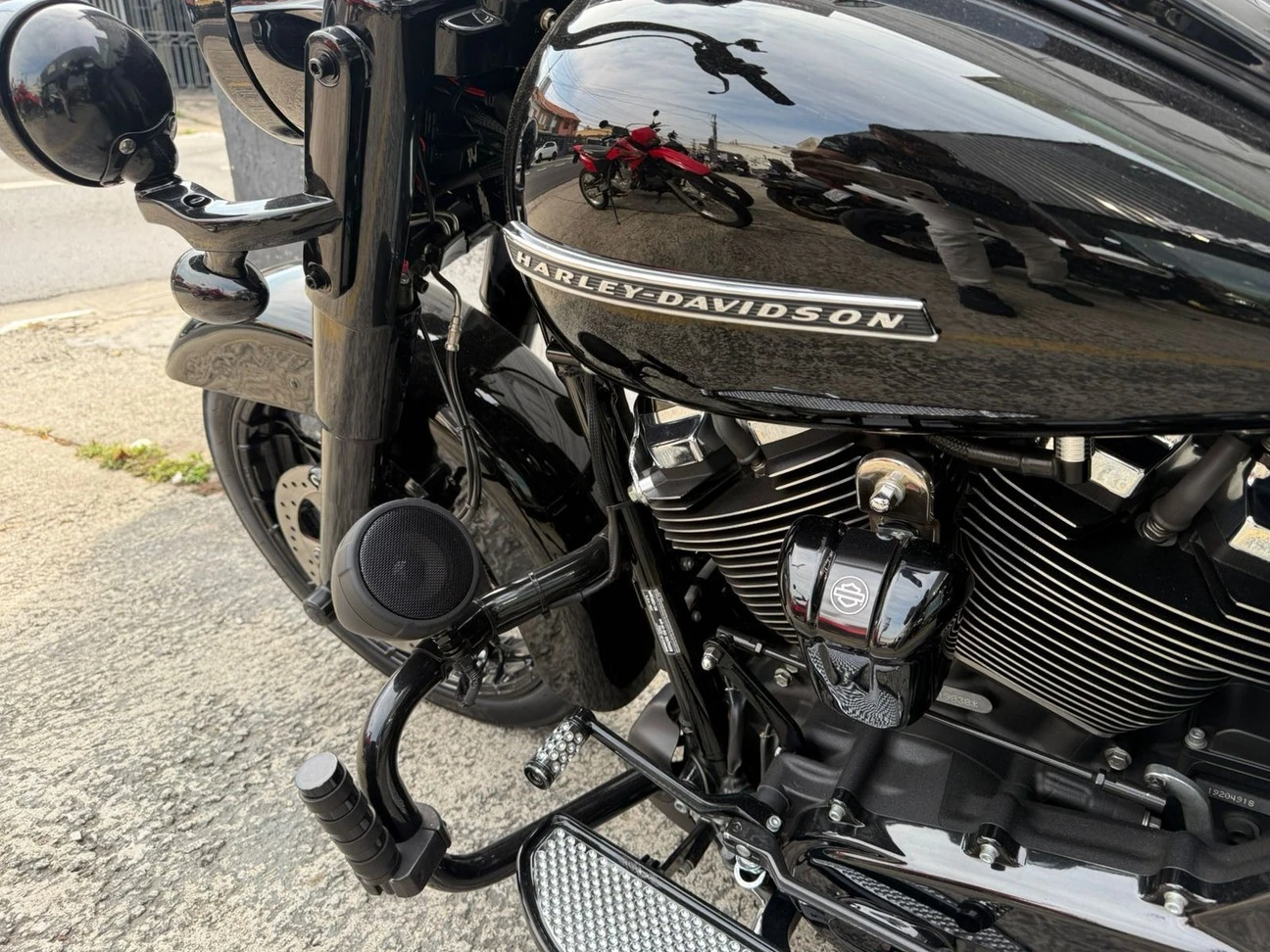 HARLEY-DAVIDSON ROAD KING SPECIAL