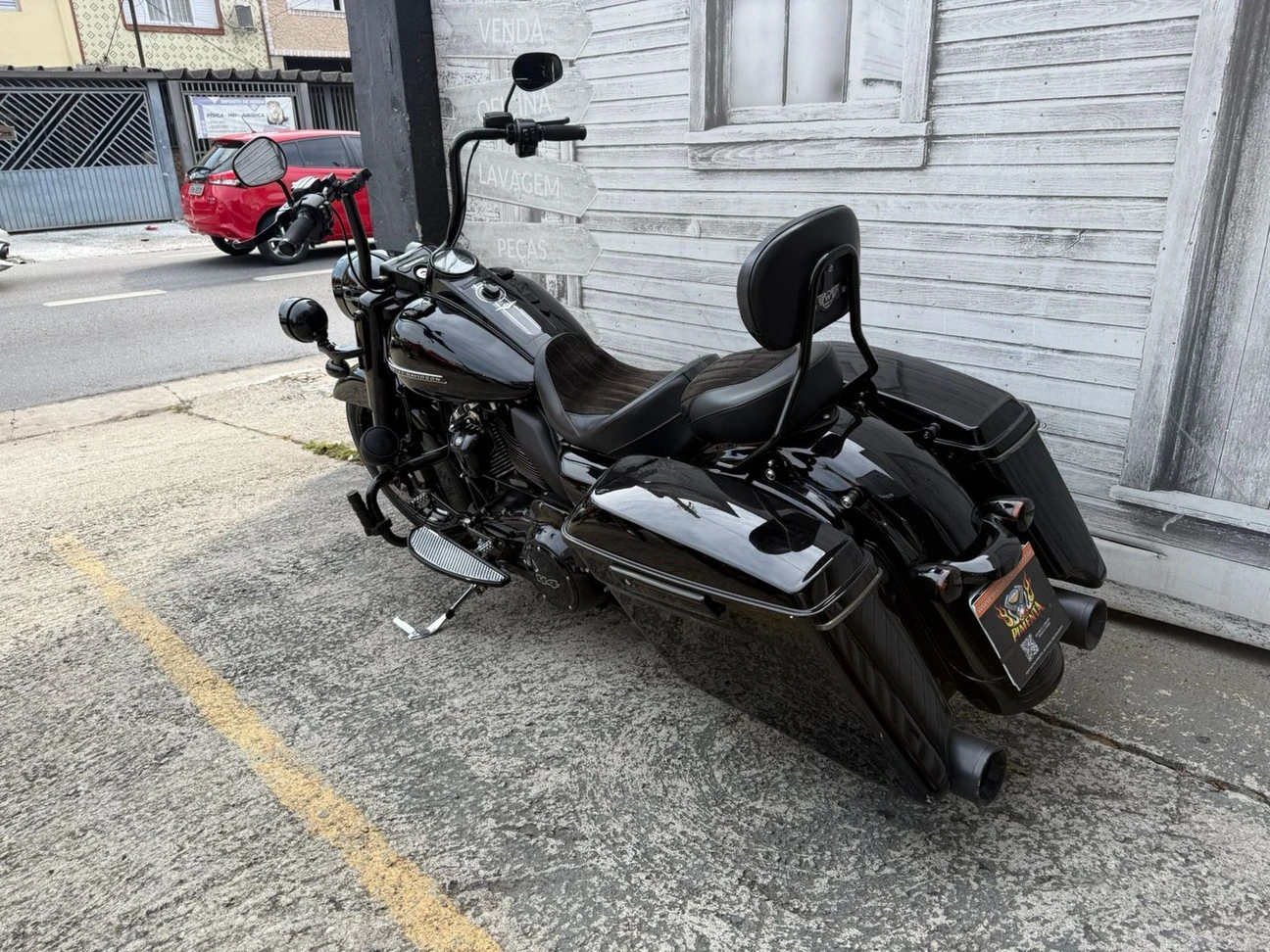 HARLEY-DAVIDSON ROAD KING SPECIAL