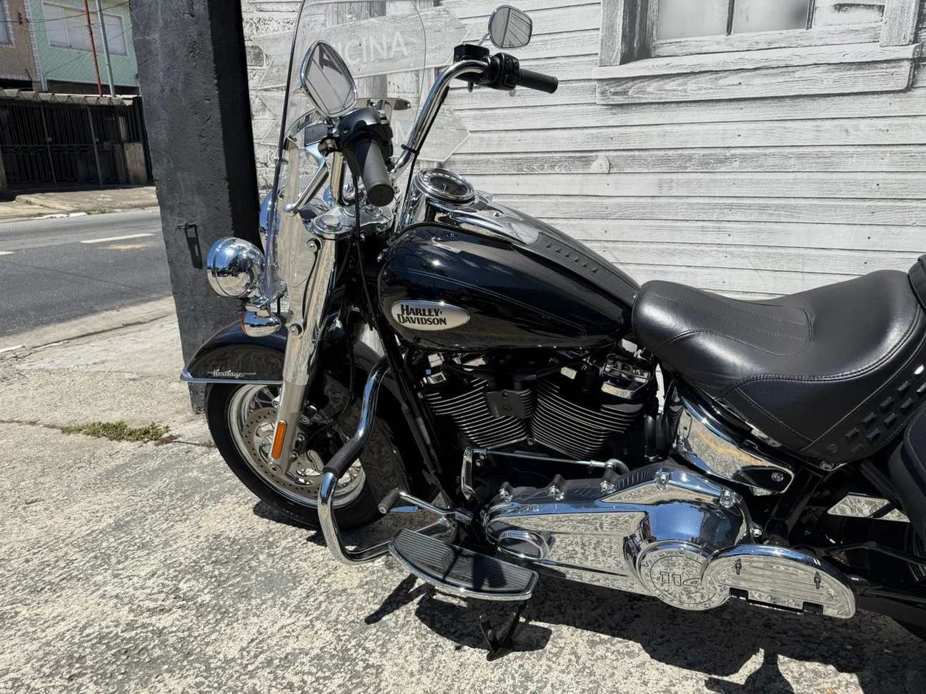 HARLEY-DAVIDSON SOFTAIL HERITAGE CLASSIC 114