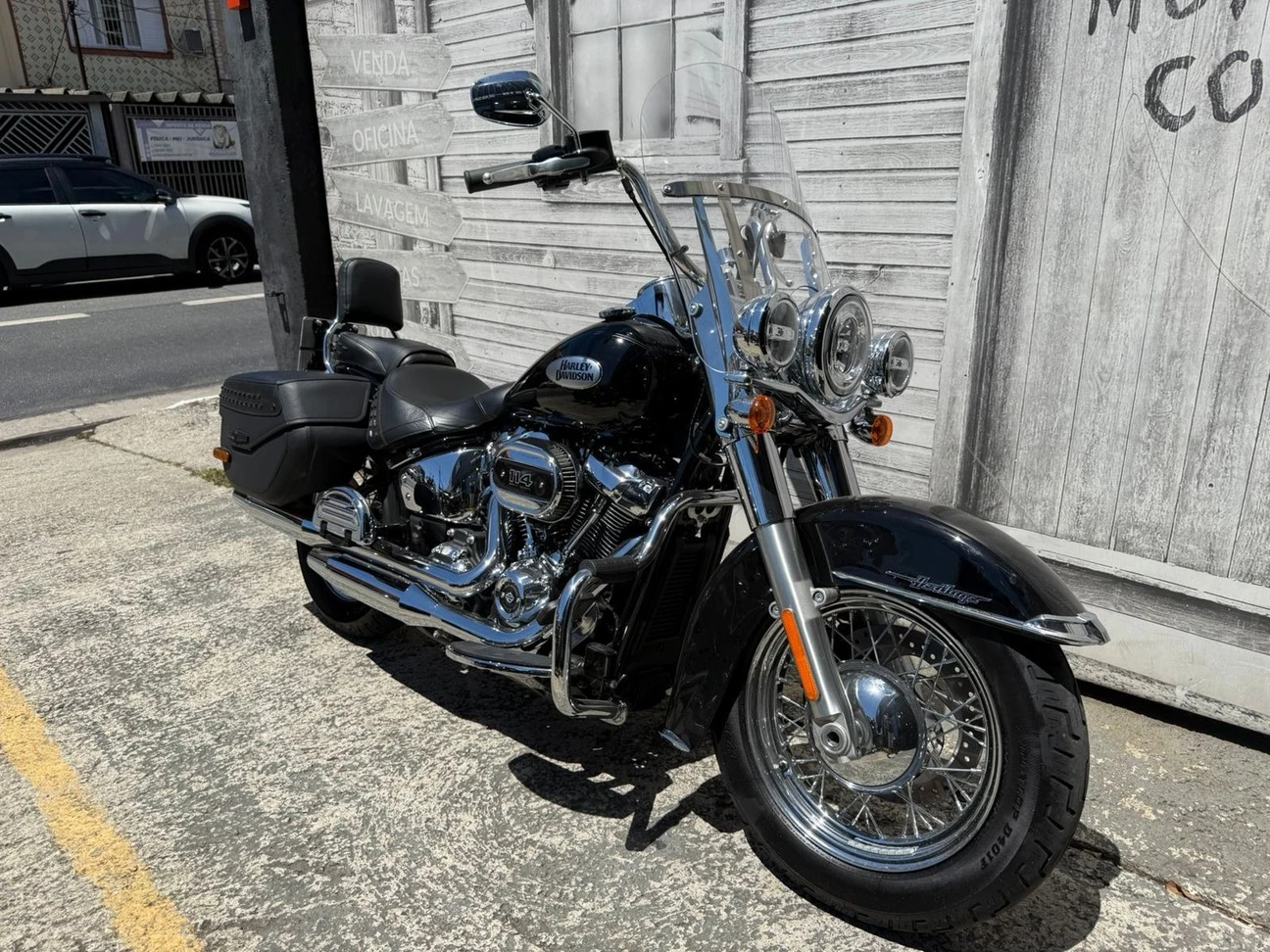 HARLEY-DAVIDSON SOFTAIL HERITAGE CLASSIC 114