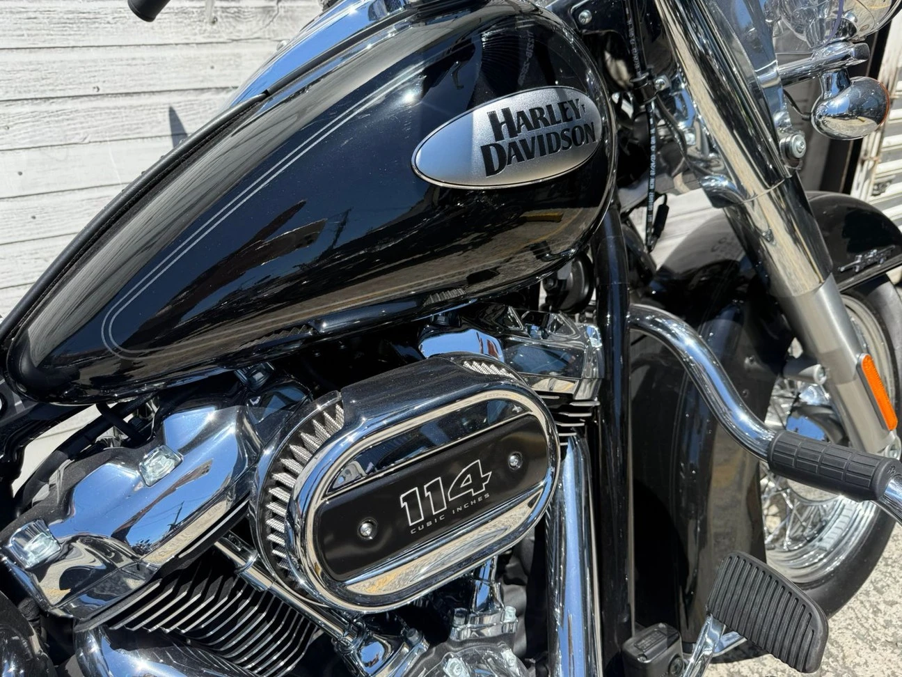HARLEY-DAVIDSON SOFTAIL HERITAGE CLASSIC 114