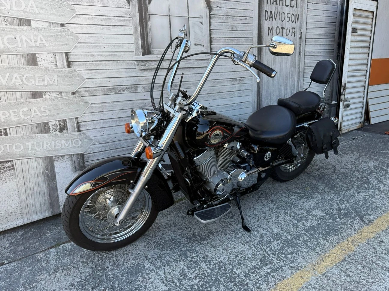 HONDA SHADOW 750