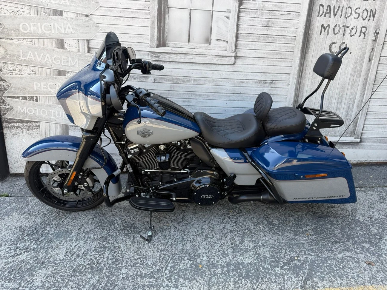 HARLEY-DAVIDSON STREET GLIDE SPECIAL
