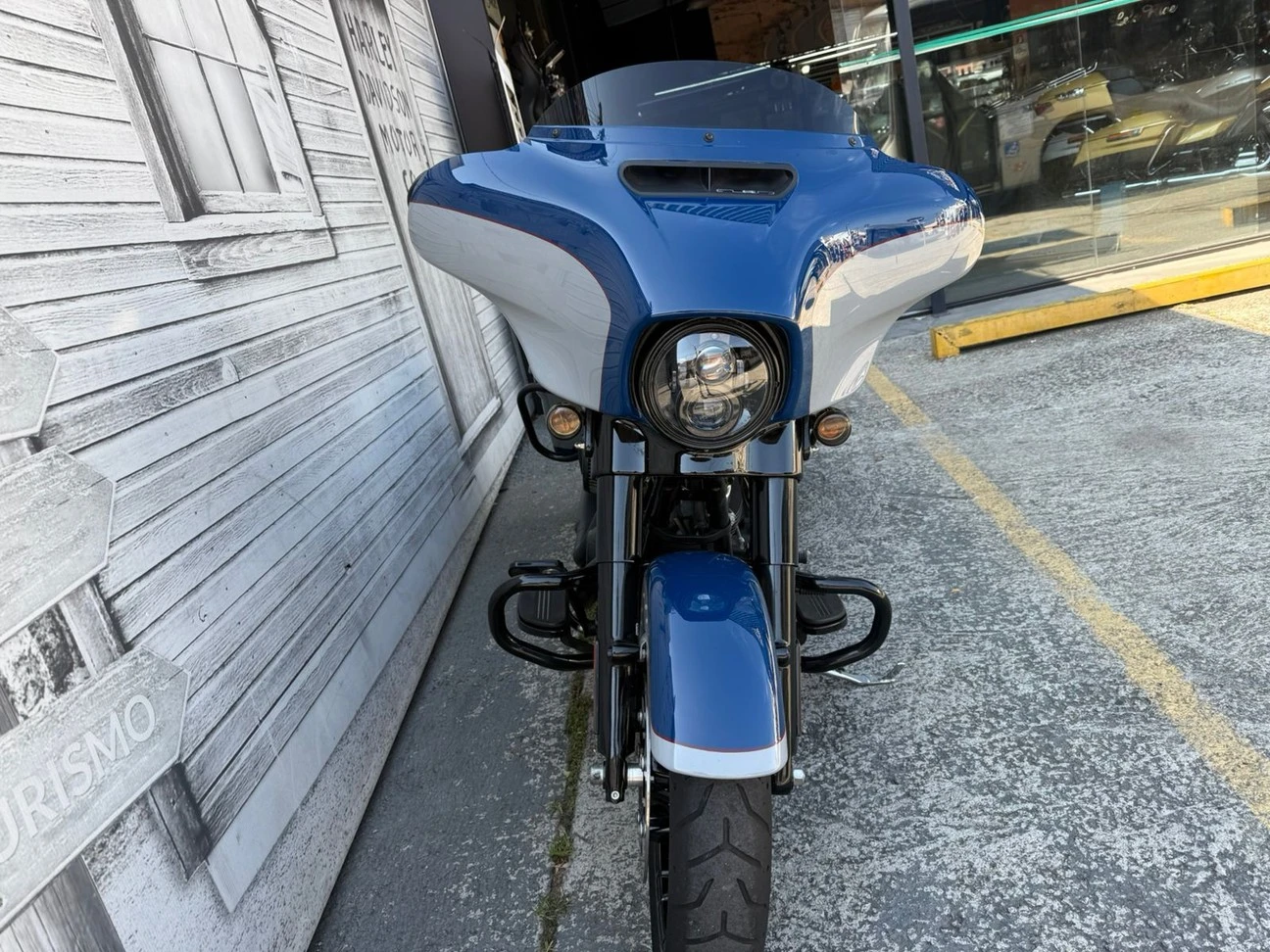 HARLEY-DAVIDSON STREET GLIDE SPECIAL