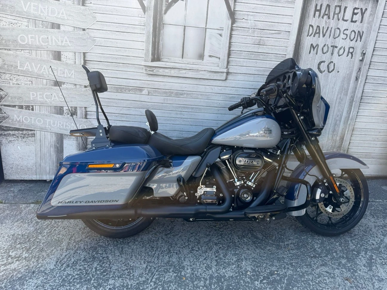 HARLEY-DAVIDSON STREET GLIDE SPECIAL