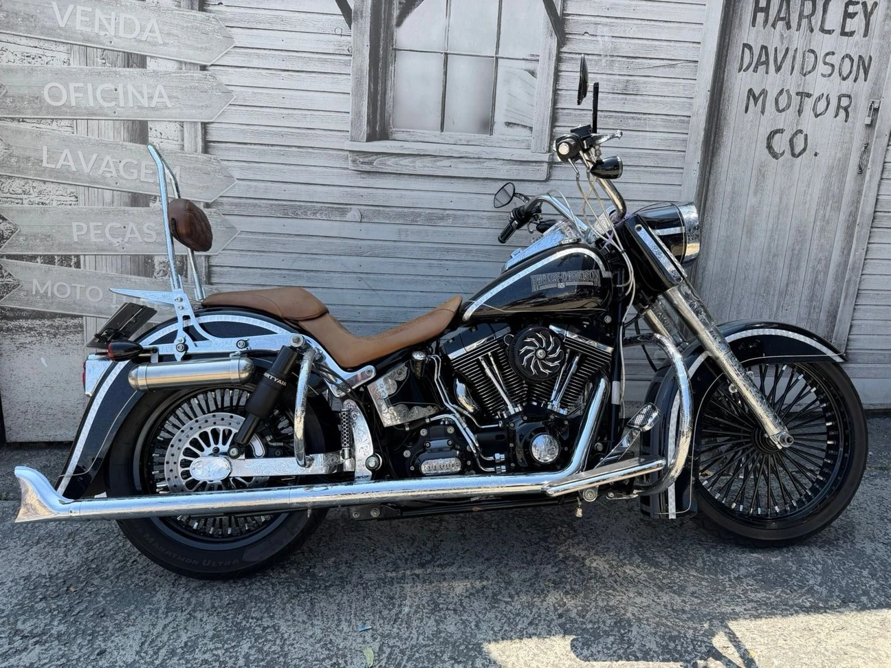 HARLEY-DAVIDSON SOFTAIL DELUXE