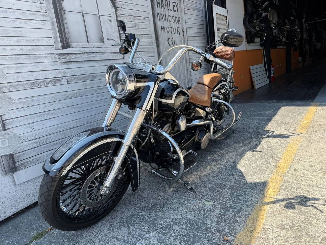 HARLEY-DAVIDSON SOFTAIL DELUXE