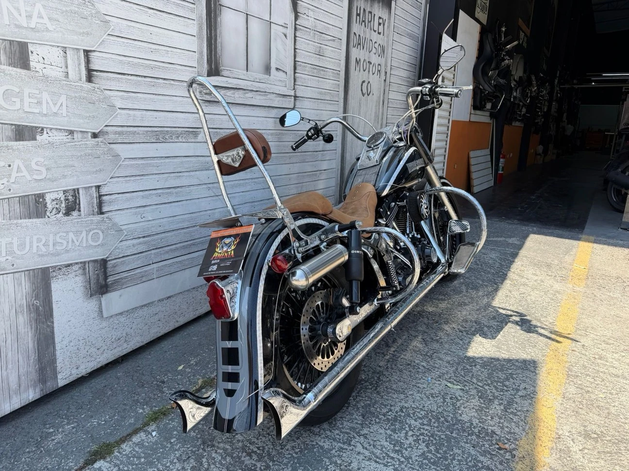 HARLEY-DAVIDSON SOFTAIL DELUXE