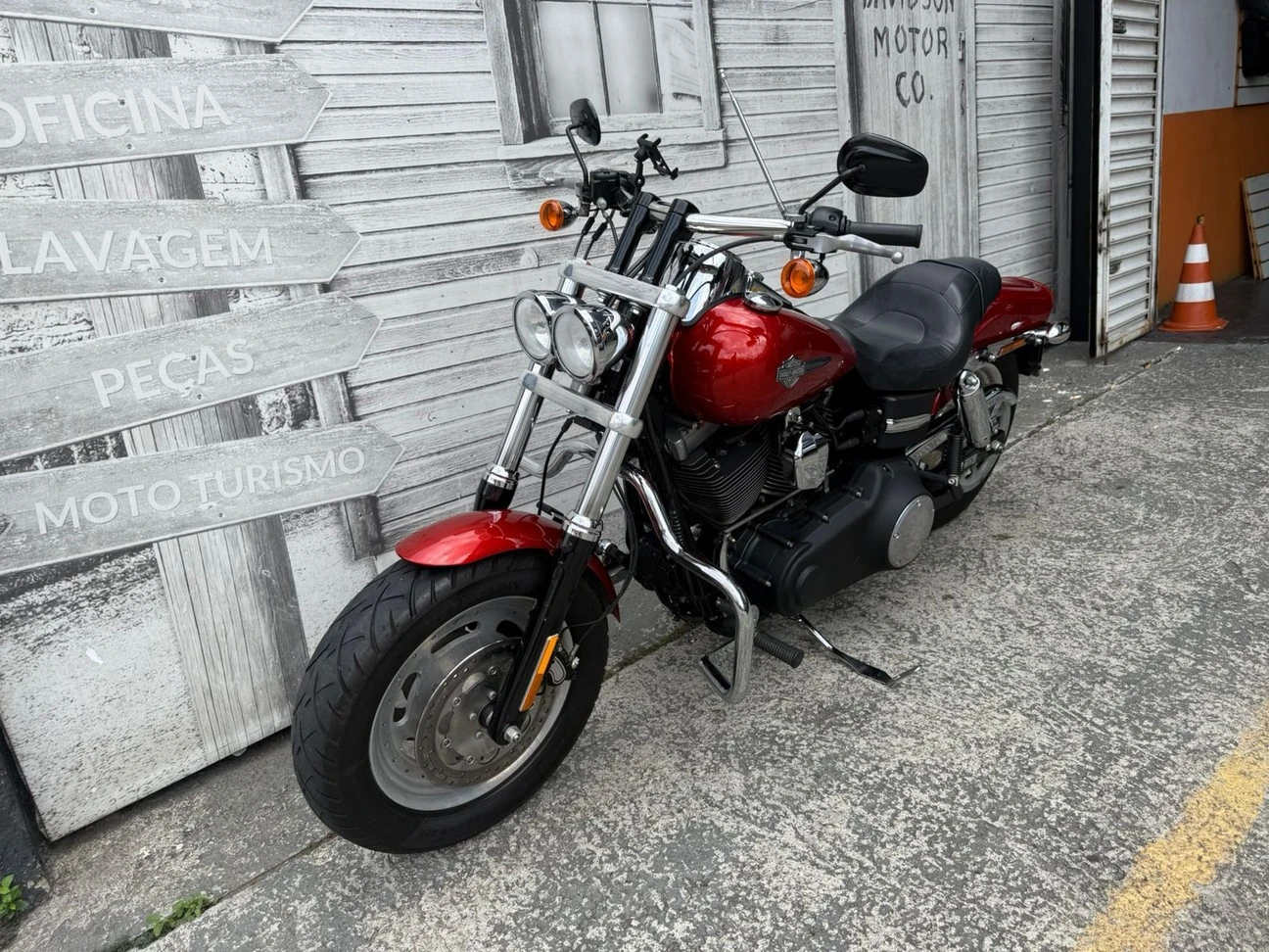 HARLEY-DAVIDSON DYNA FAT BOB