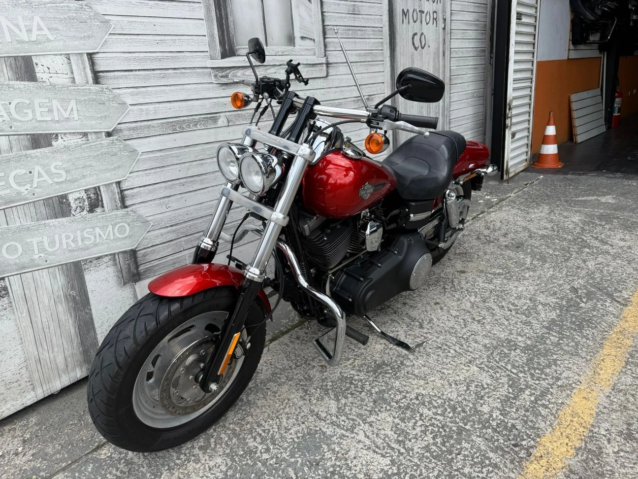 HARLEY-DAVIDSON DYNA FAT BOB